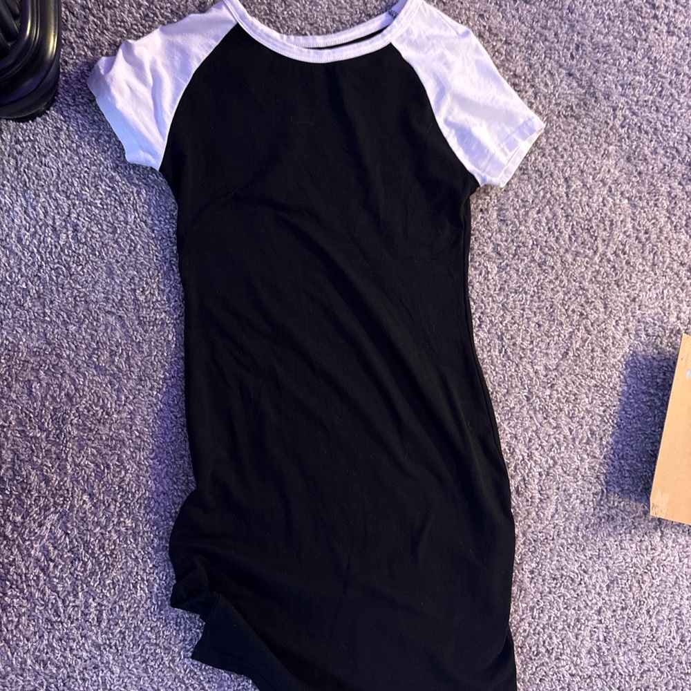 Black and White Raglan Sleeve Dress